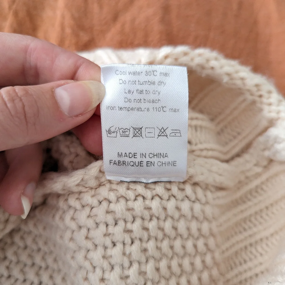 Cream sweater - Picture 2 of 10